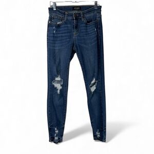 Judy Blue Jeans Women’s 7/28 Blue Distressed Skinny Mid Rise Pockets JB82364DK